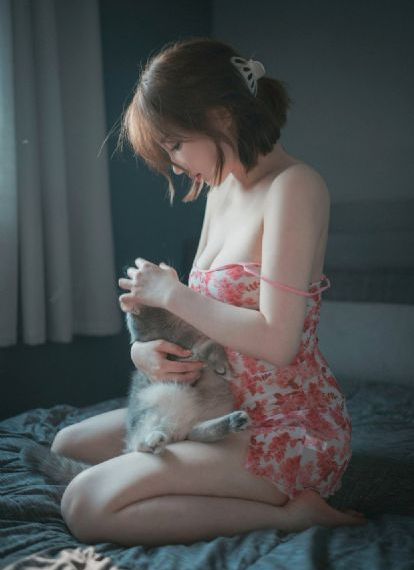 欧美内衣品牌模特_4K在线手机播放
